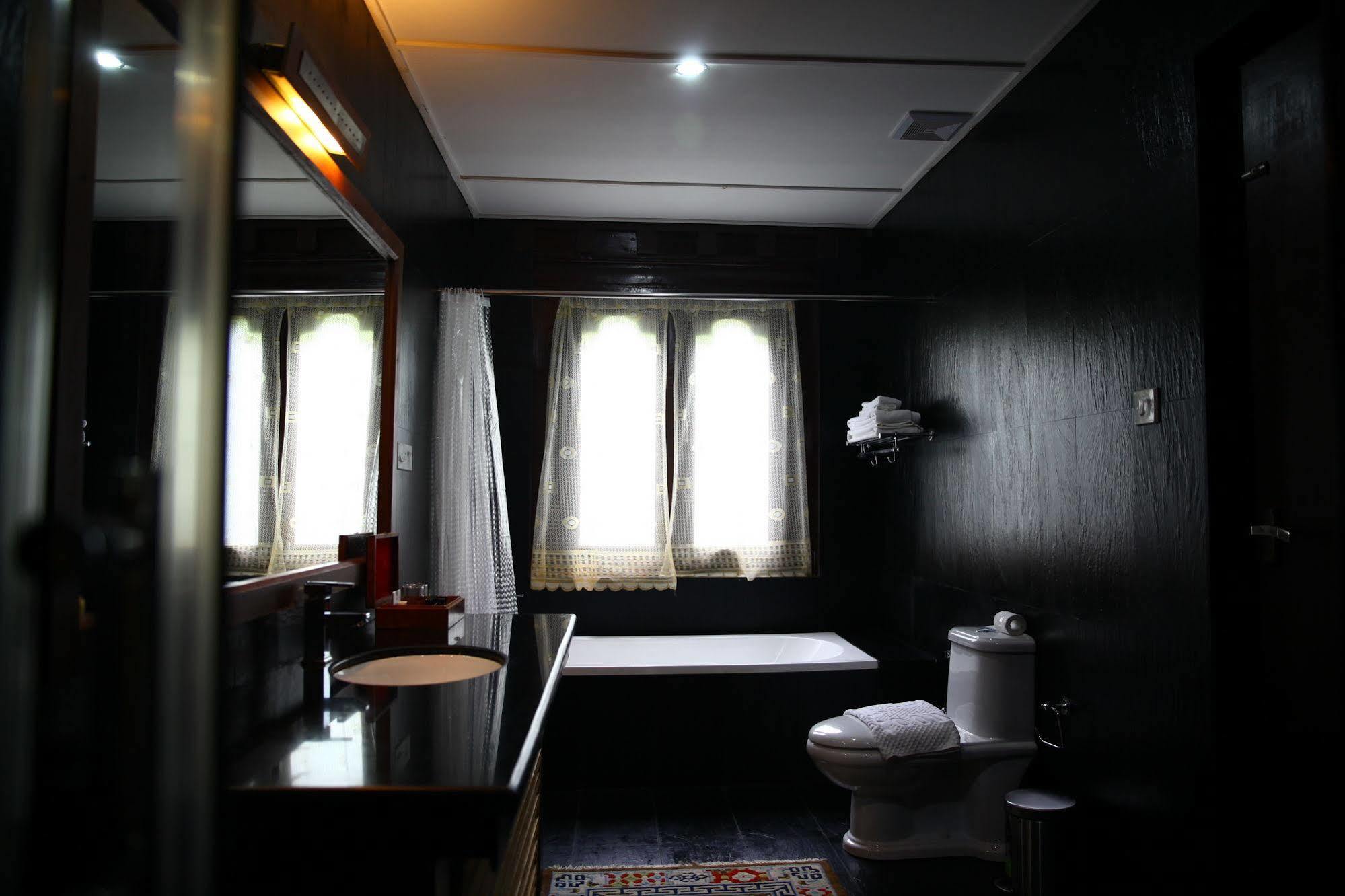 Tashi Namgay Resort Paro Bagian luar foto